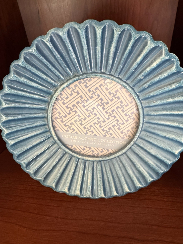 Vintage Blue Ceramic Round Picture Frame
