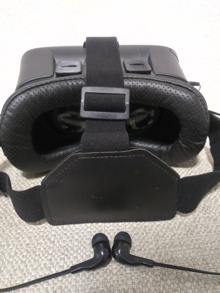 ART+VISION Virtual Reality Headset