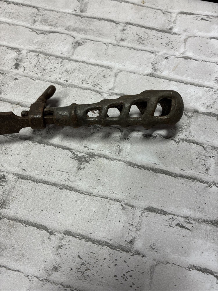 Vintage Metal file Handle - Cast Iron File Handle
