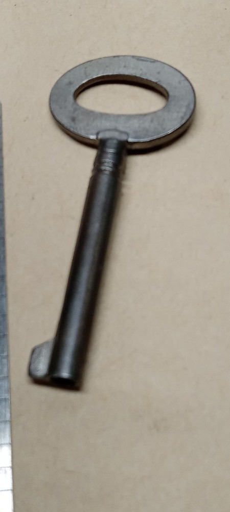 Vintage Hallow Barrel Antique Skeleton Key Solid Steel