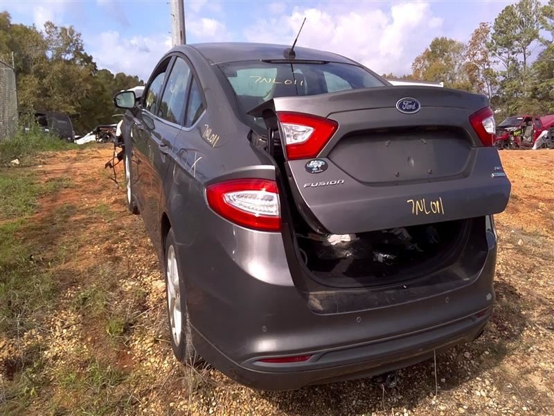 FUSION 2013 High Mounted Stop Light 1037501561