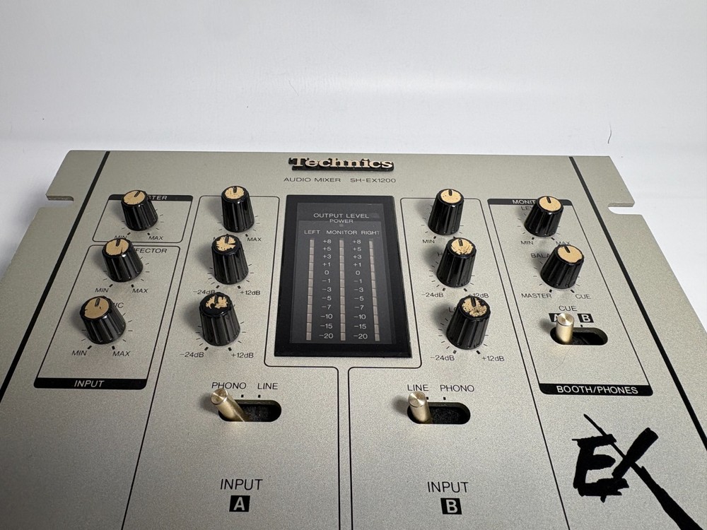 Technics SH-EX1200 Silver DJ Mixer 2 Channel DMC Scratch Battle