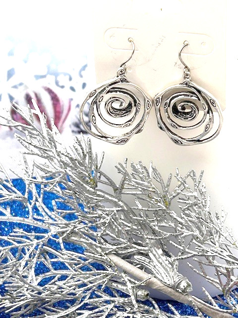 Premier Designs 'SILVER SWIRL' Earrings