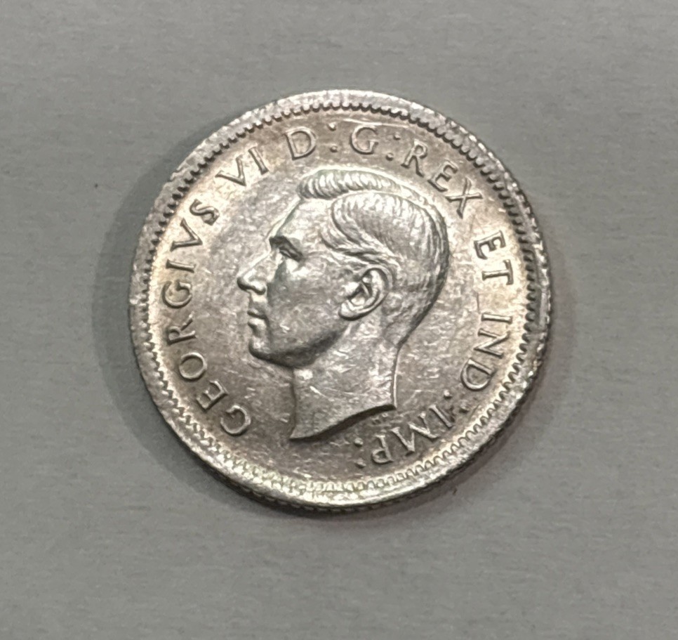 1939 Canada Silver! 10 Cent! ENN Coins