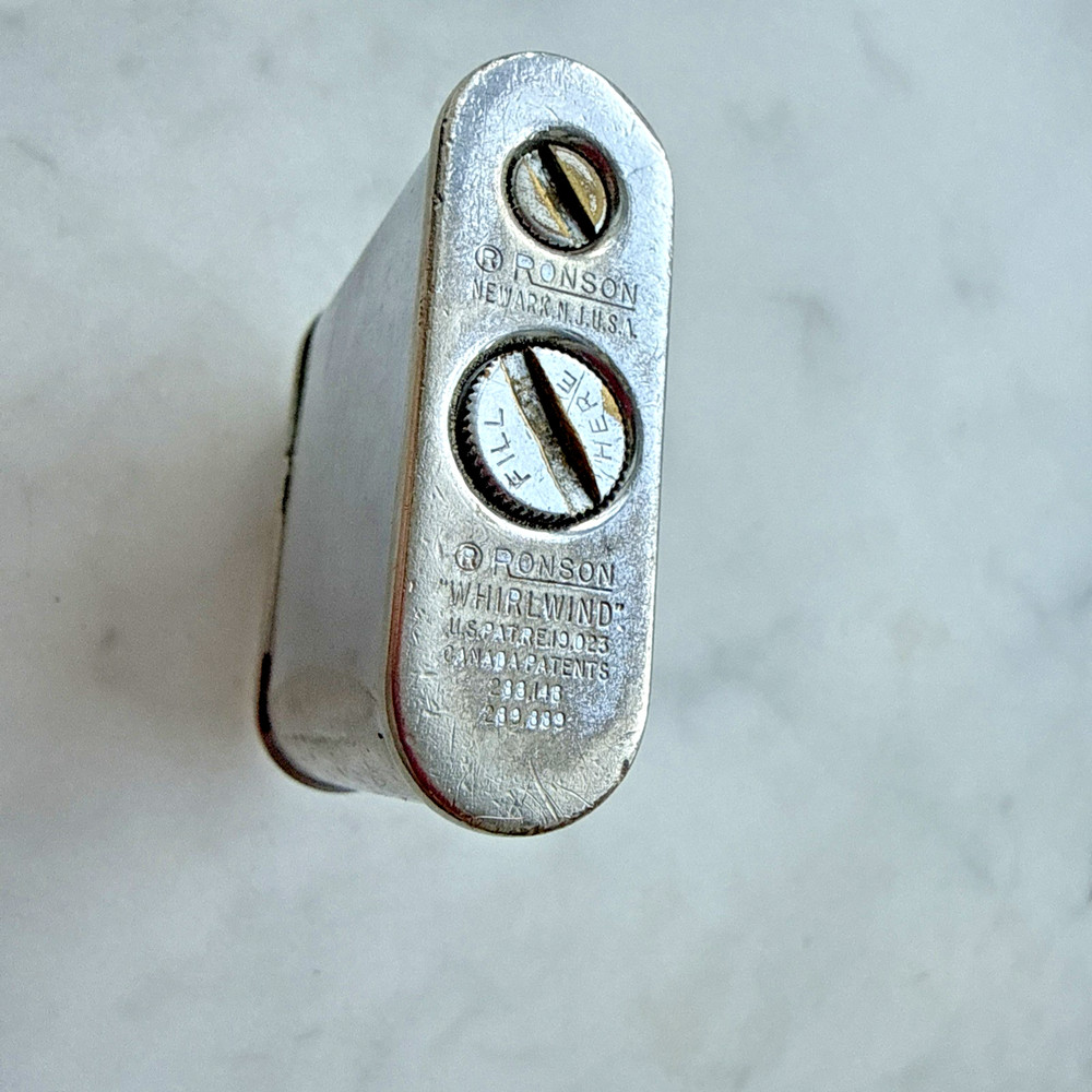Vintage WHIRLWIND Ronson Newark Lighter