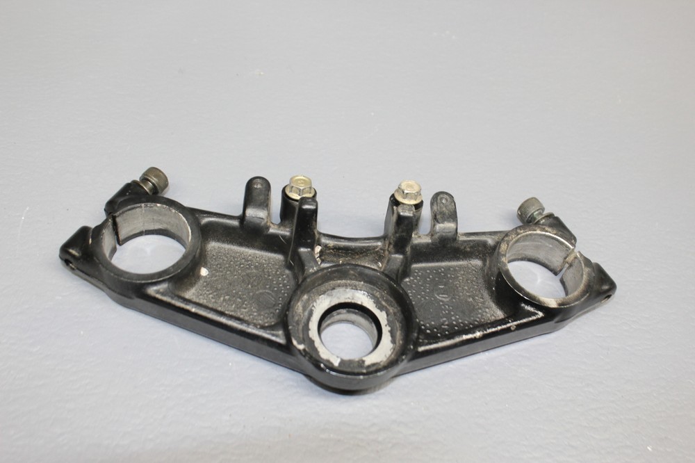 1987 HONDA CBR600F FORKS UPPER TRIPLE TREE CLAMP