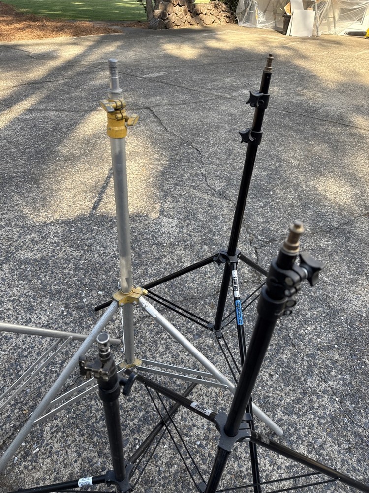 5 Folding Photography Light Stands