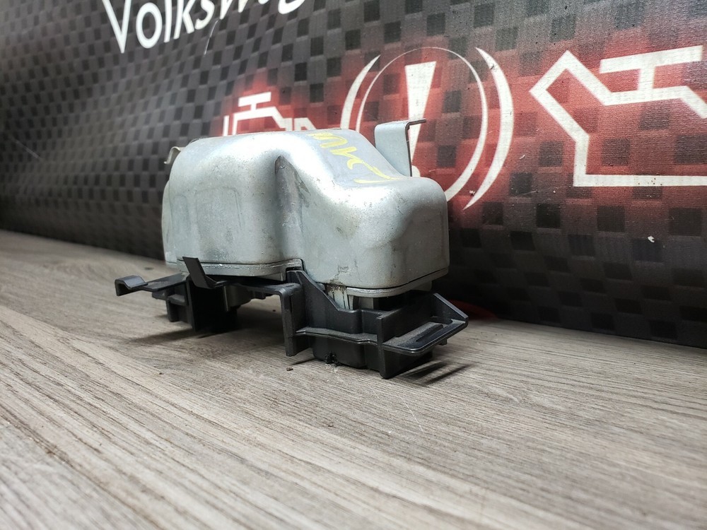 Volkswagen Steering Column Ignition Immobilizer Control Lock Module Unit OEM