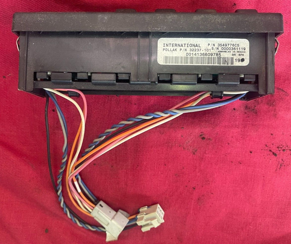 International PROSTAR SWITCH PANEL Dash Panel - 3549776C5, 32237-101