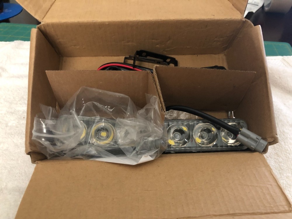 UNIVERSAL DAYTIME RUNNING LIGHT KIT - SUPERBRIGHT - NEW!