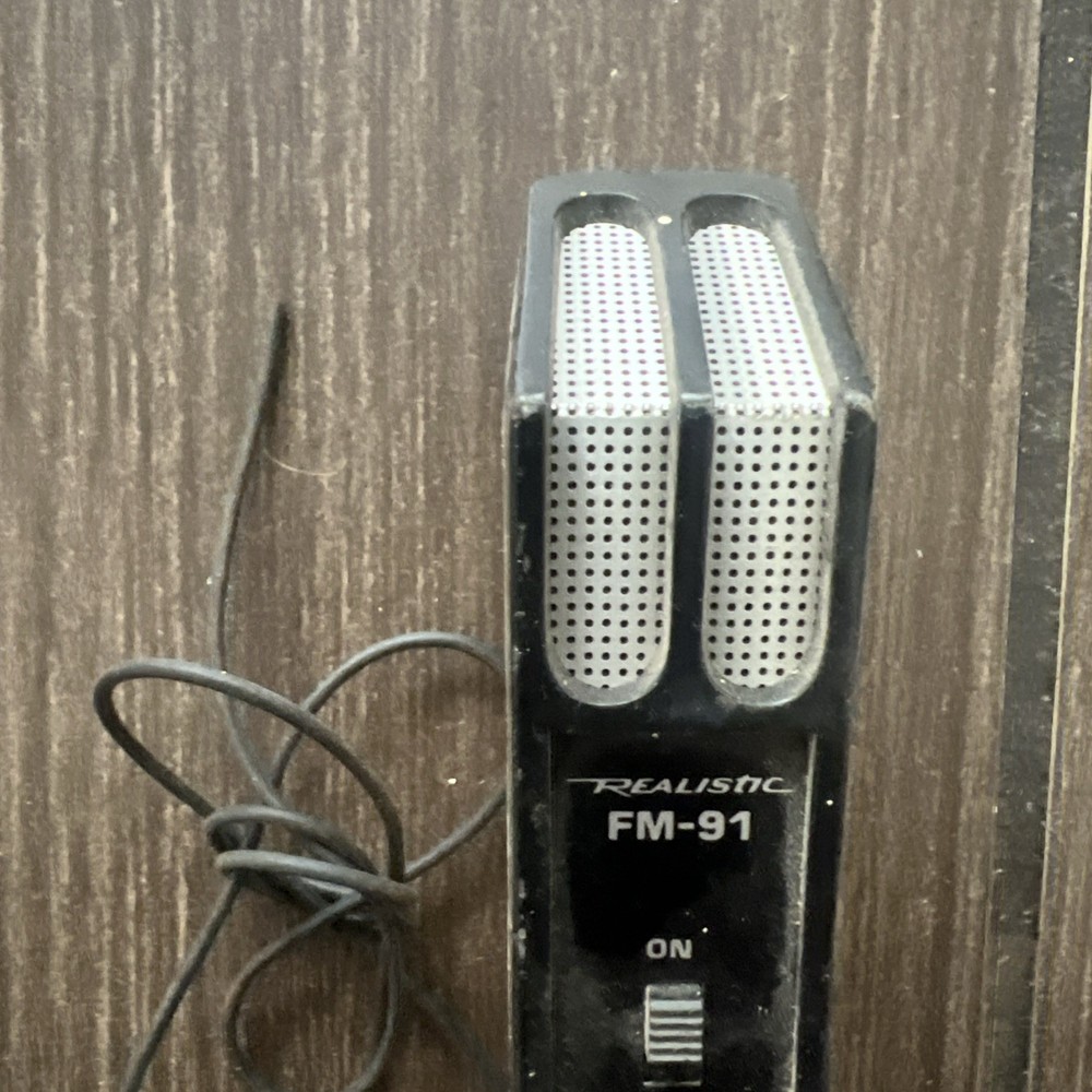Vintage Realistic FM-91 Electret Microphone Wireless Model 33-1048A