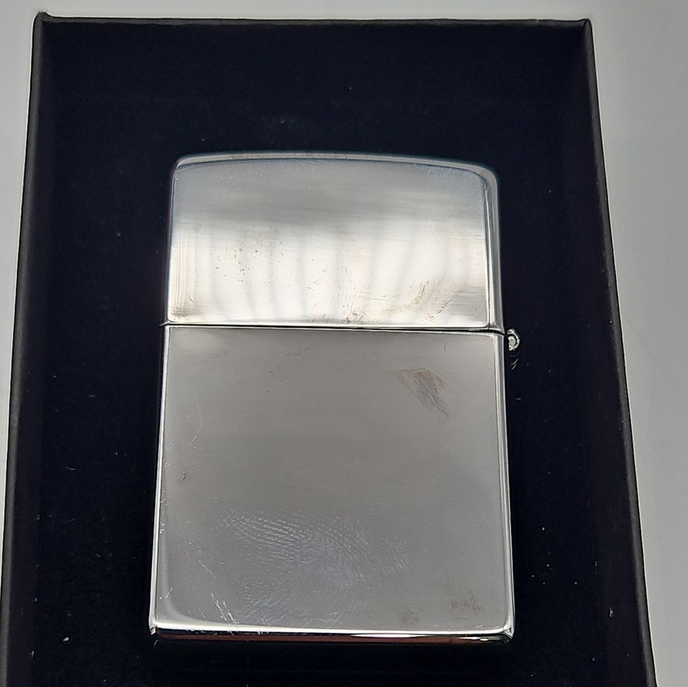 Zippo Lighter - Jewelry-Style Design