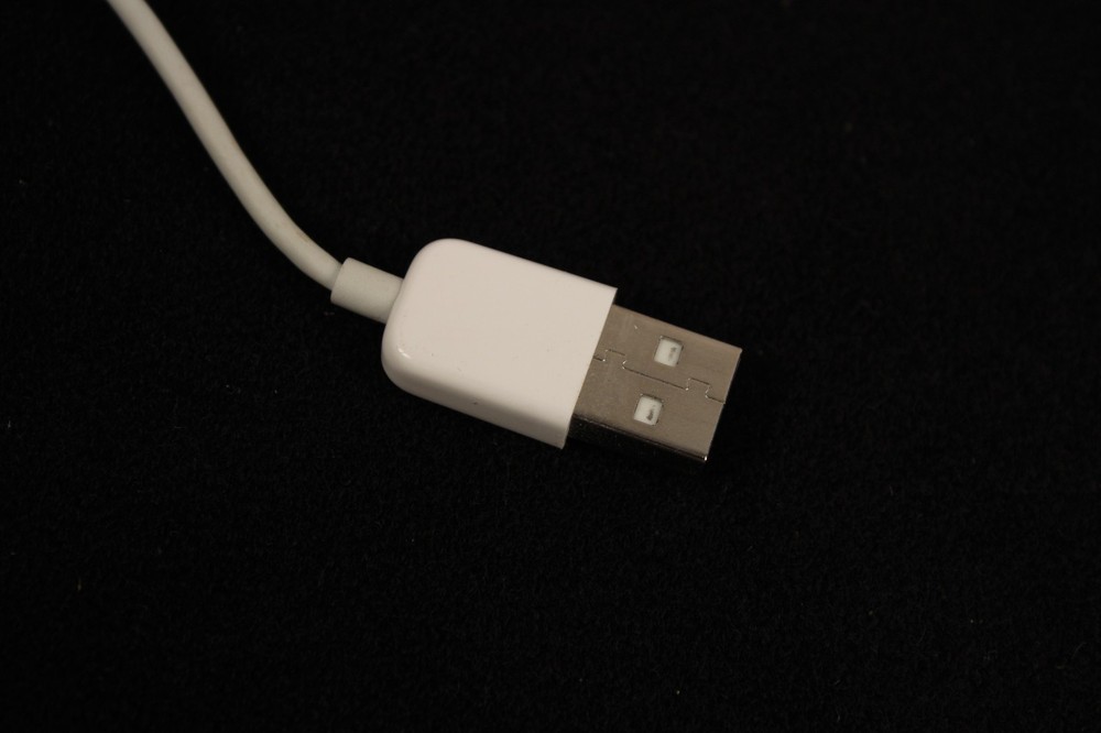 Genuine OEM Apple USB Wired Optical Mouse (A1152) White Tested Working