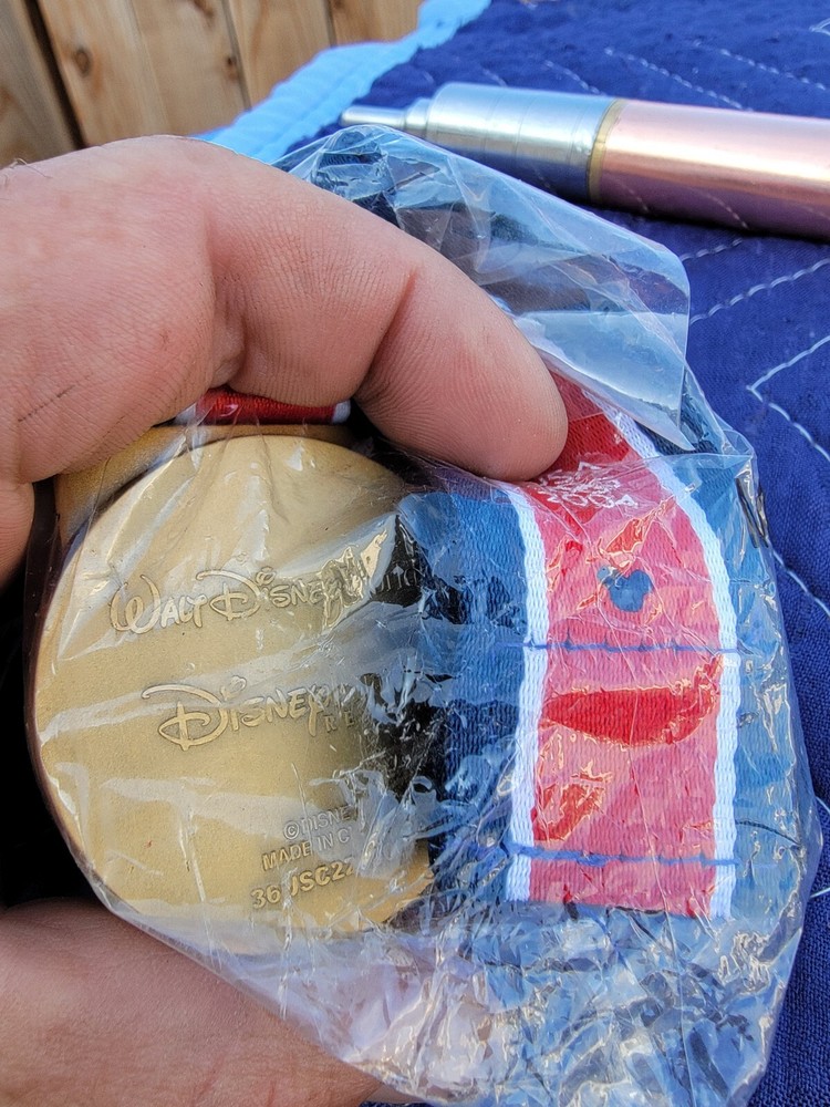 2004 Disney Olypic Medallion