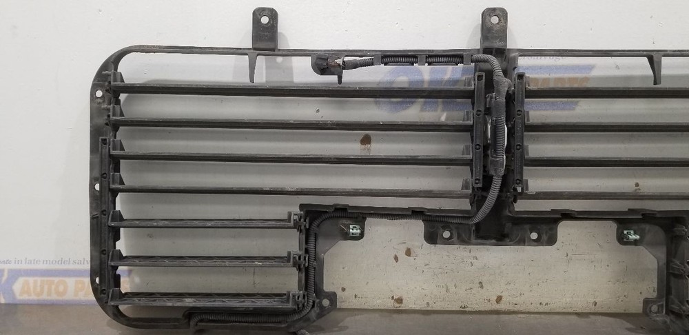 18 GMC SIERRA DENALI 1500 6.2L FRONT AIR SHUTTER