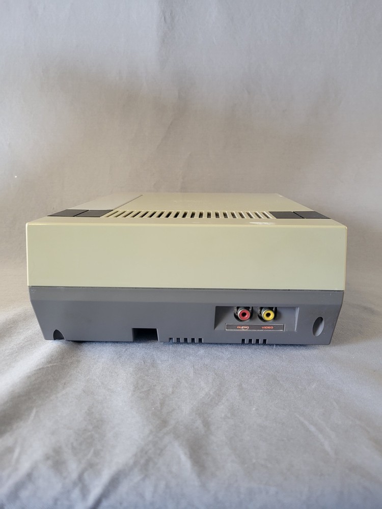Nintendo NES Console - NES-001 - Cords & Controller - Tested - Pins Cleaned!