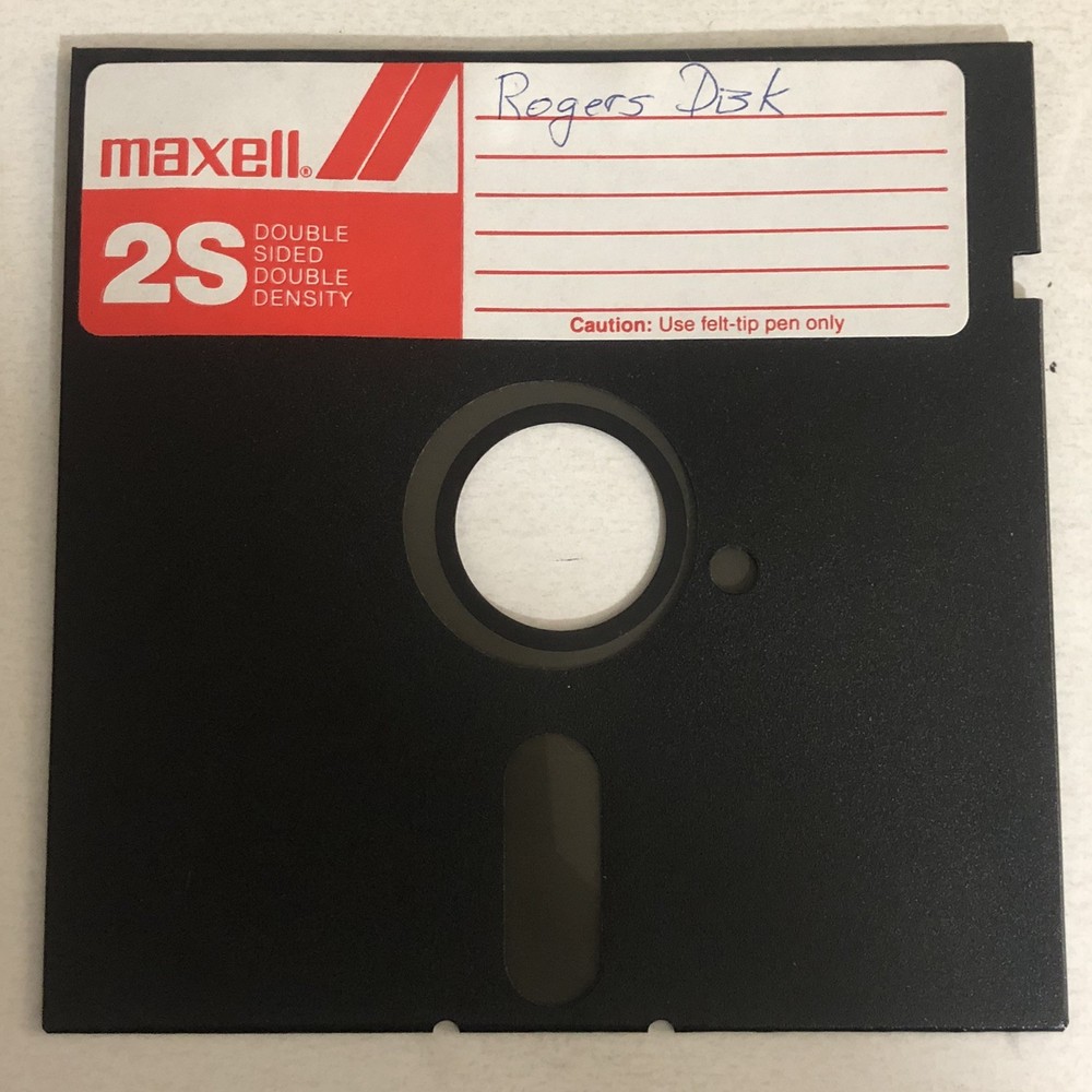 Vintage Maxell 2S Black Floppy Disk