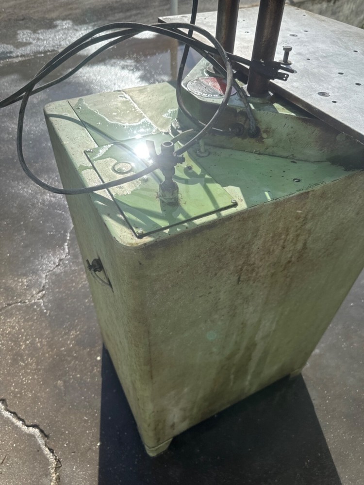 burgmaster 6 spindle auto indexing turret drill