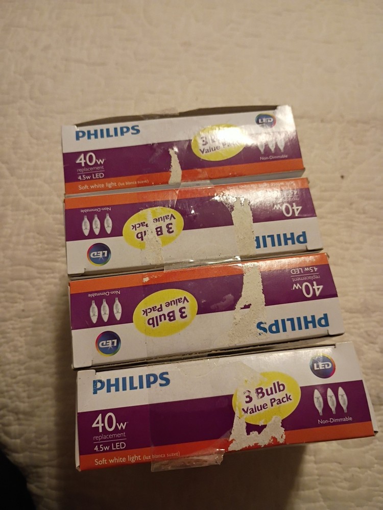 12 Pack Philips 40w LED Light Bulb 300 Lumens 4.5w Soft White