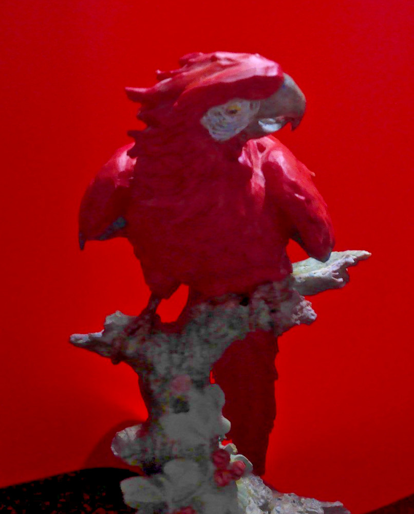 15 INCH TALL PUCCI SCARLET MACAW STATUE