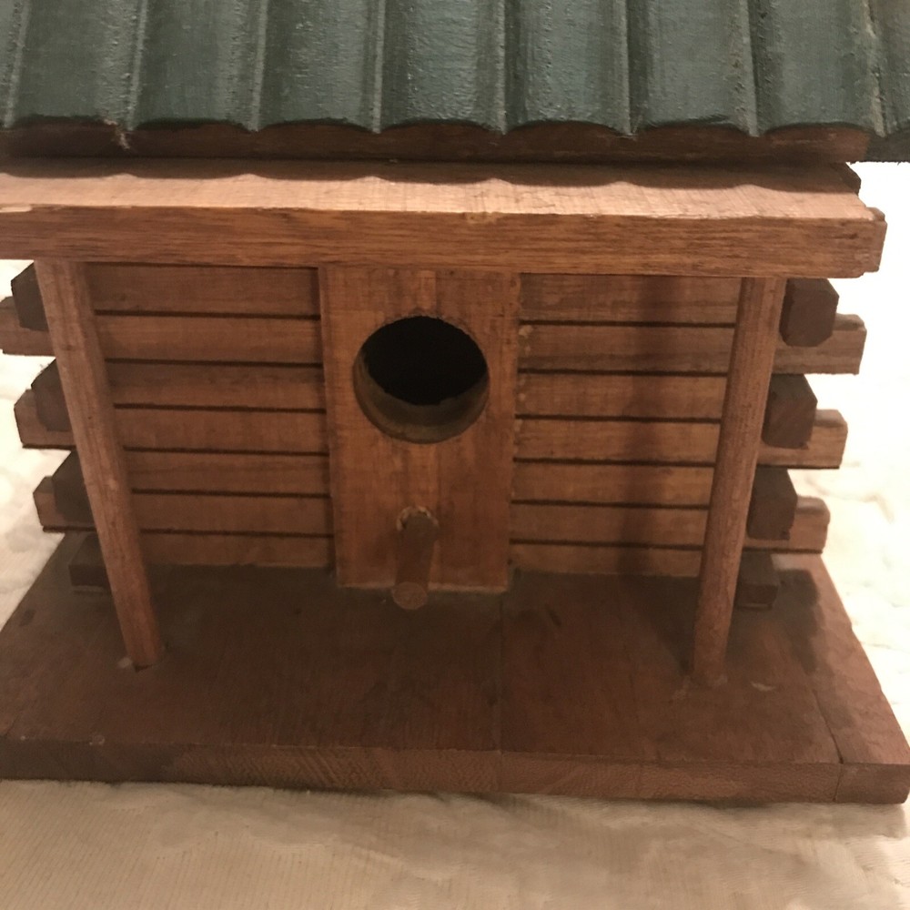 Square log wooded cabin unused birdhouse