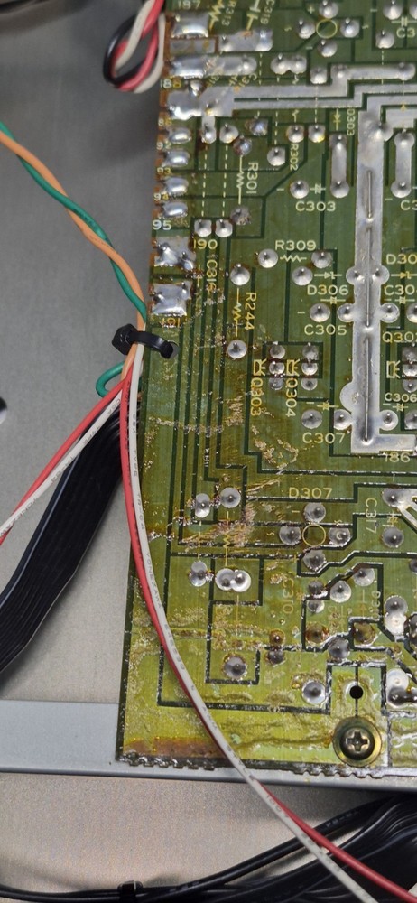 onkyo integra eq-35 Equalizer - Powers On - Missing Slider Knobs - As Is Read