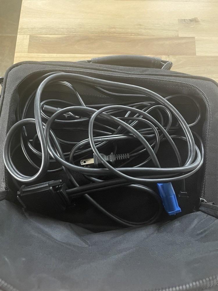 InFocus LP130 DLP Projector + Case, Cables, and Manual