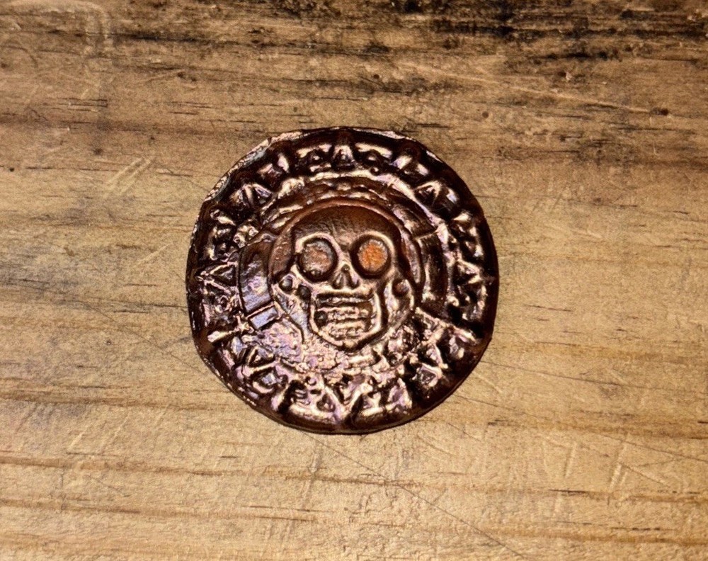 95g Hand Poured Copper Skull Round