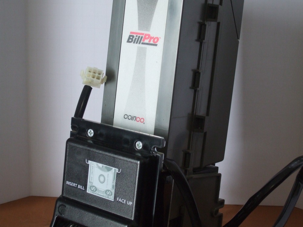 BillPro BP4SX3 34volt bill acceptor. accepts 1s & 5s