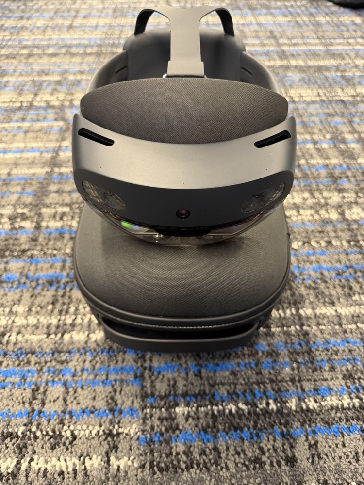 Microsoft HoloLens 2 Smart Glasses