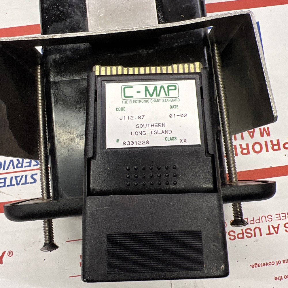 C map reader with maps cartridge
