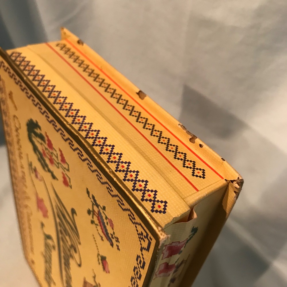 Whitman's Chocolates & Confections Cross Stitch Sampler Empty Hinged Box $11.99