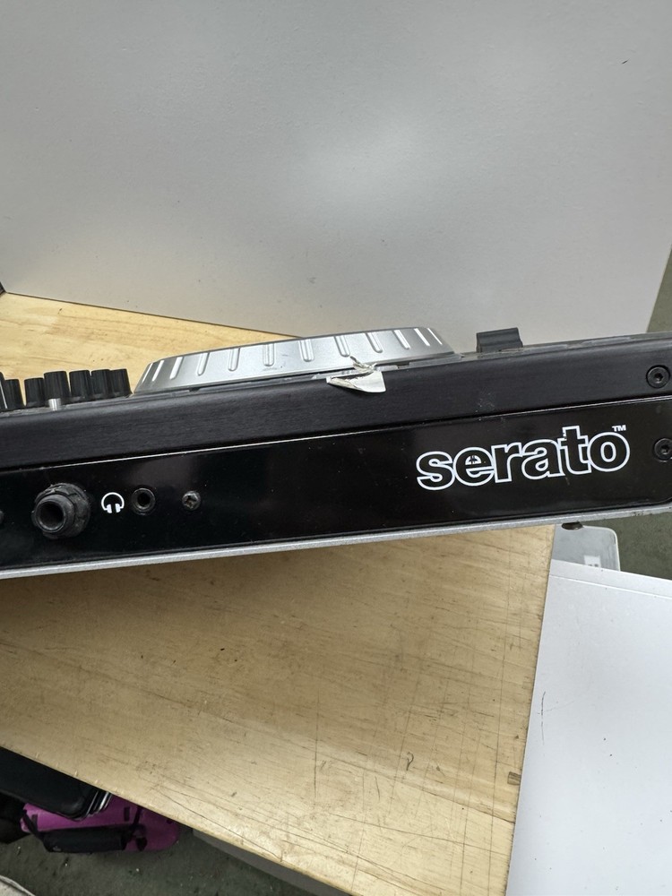 Numark NS6 4-Channel DJ Controller UNTESTED FOR PARTS