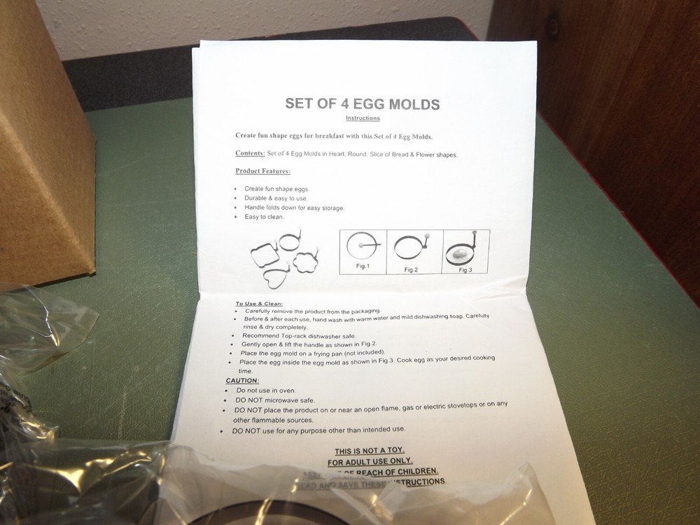 2015 Avon Set 4 Egg Molds - NIB