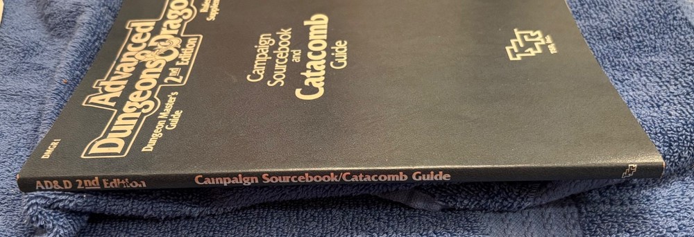 Advanced Dungeons and Dragons 2nd edition Catacomb Guide 1990 Paperback