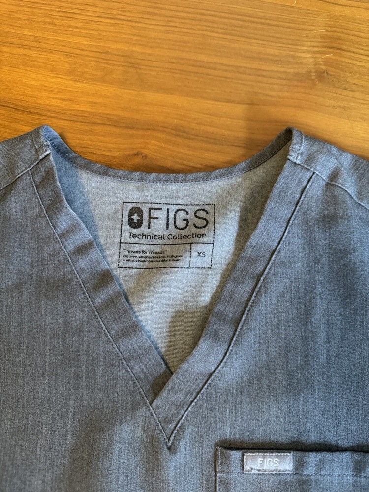 Figs Graphite Scrub Tops XS - Casma & Catarina Styles