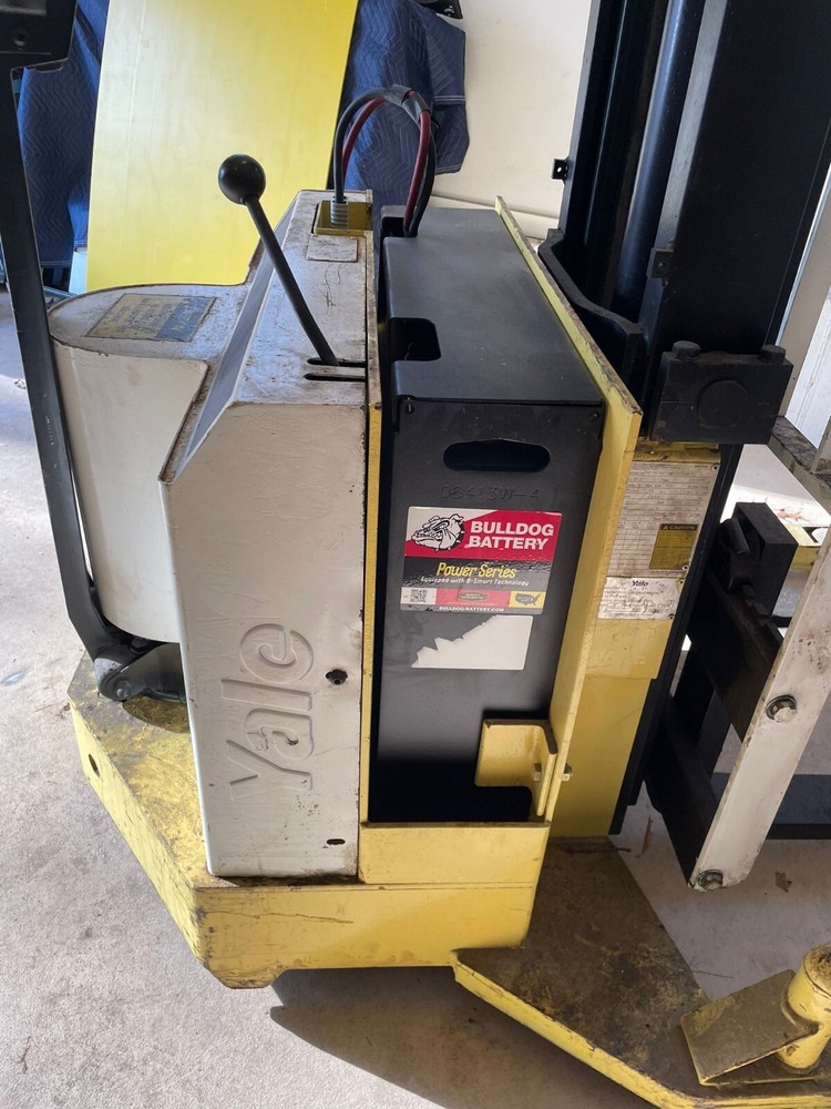 Yale 162G Type E 3000 lbs Walk Behind Forklift