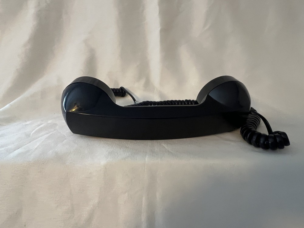 Telephone Hand Set - Volume Control Receiver with cord