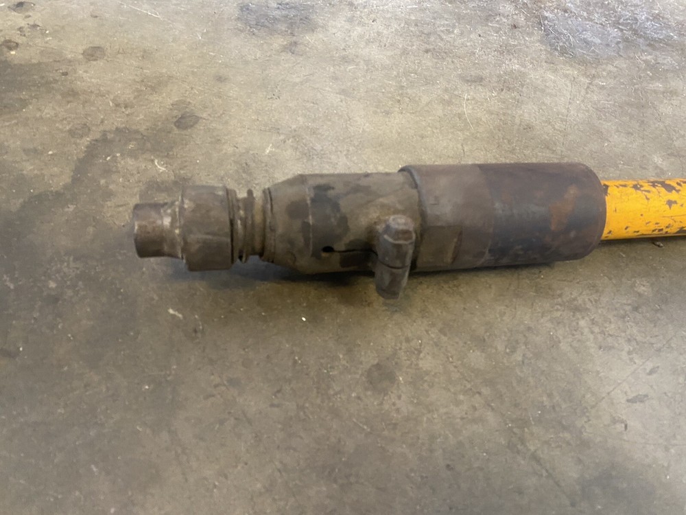 Edco Air Pneumatic Powered Scaler Chisel