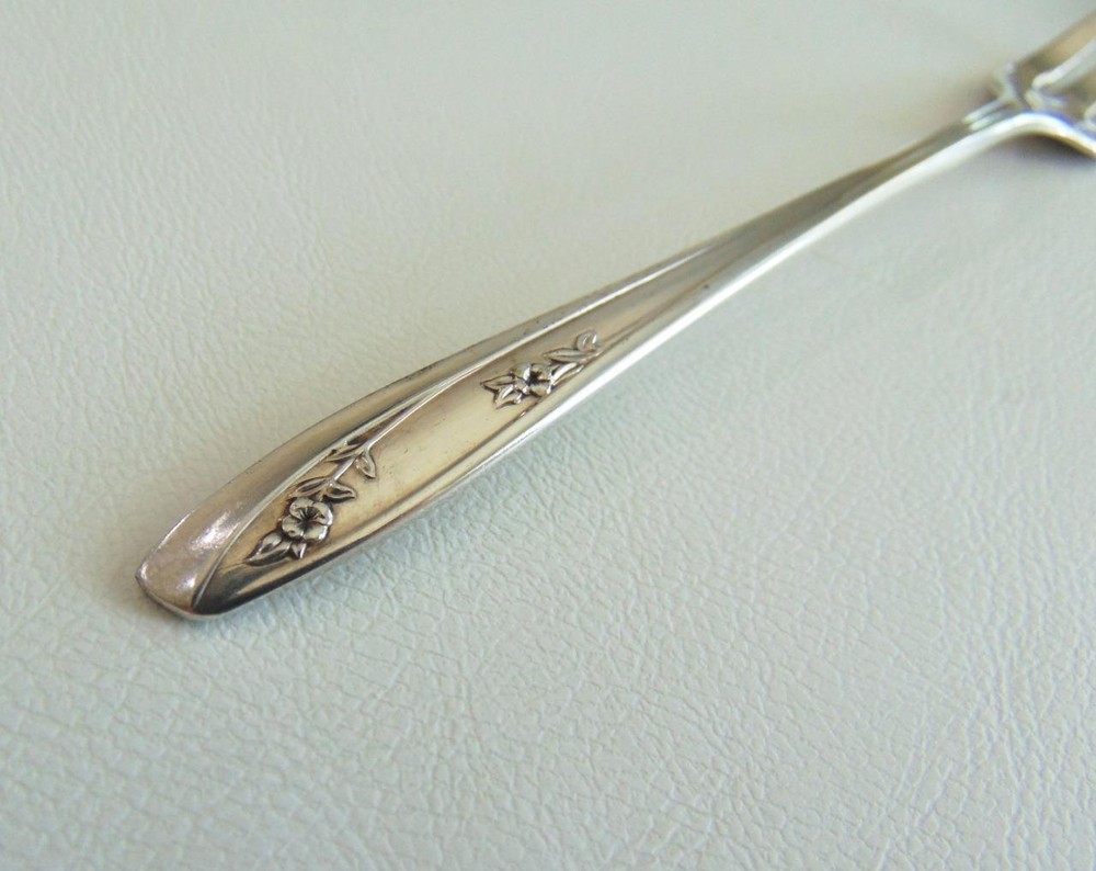 Wm Rogers LADY FAIR Cocktail/Seafood Fork Silverplate 1957