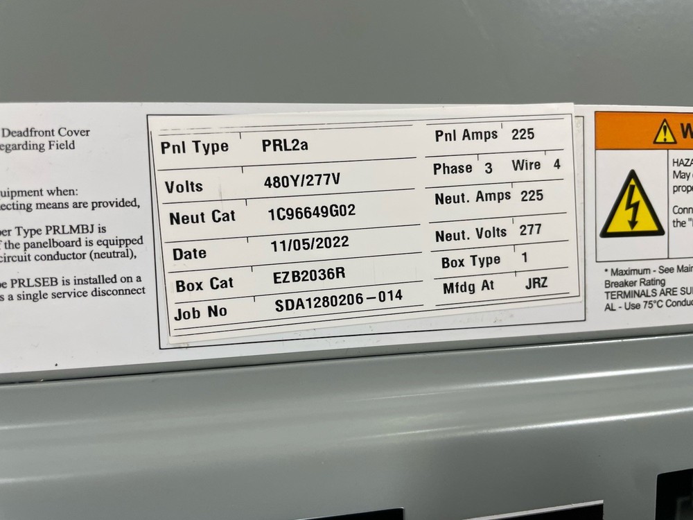1-225 AMP 480V MAIN LUG PANELBOARD 18 SPACE 3PHASE 4 WIRE COMPLETE PANEL