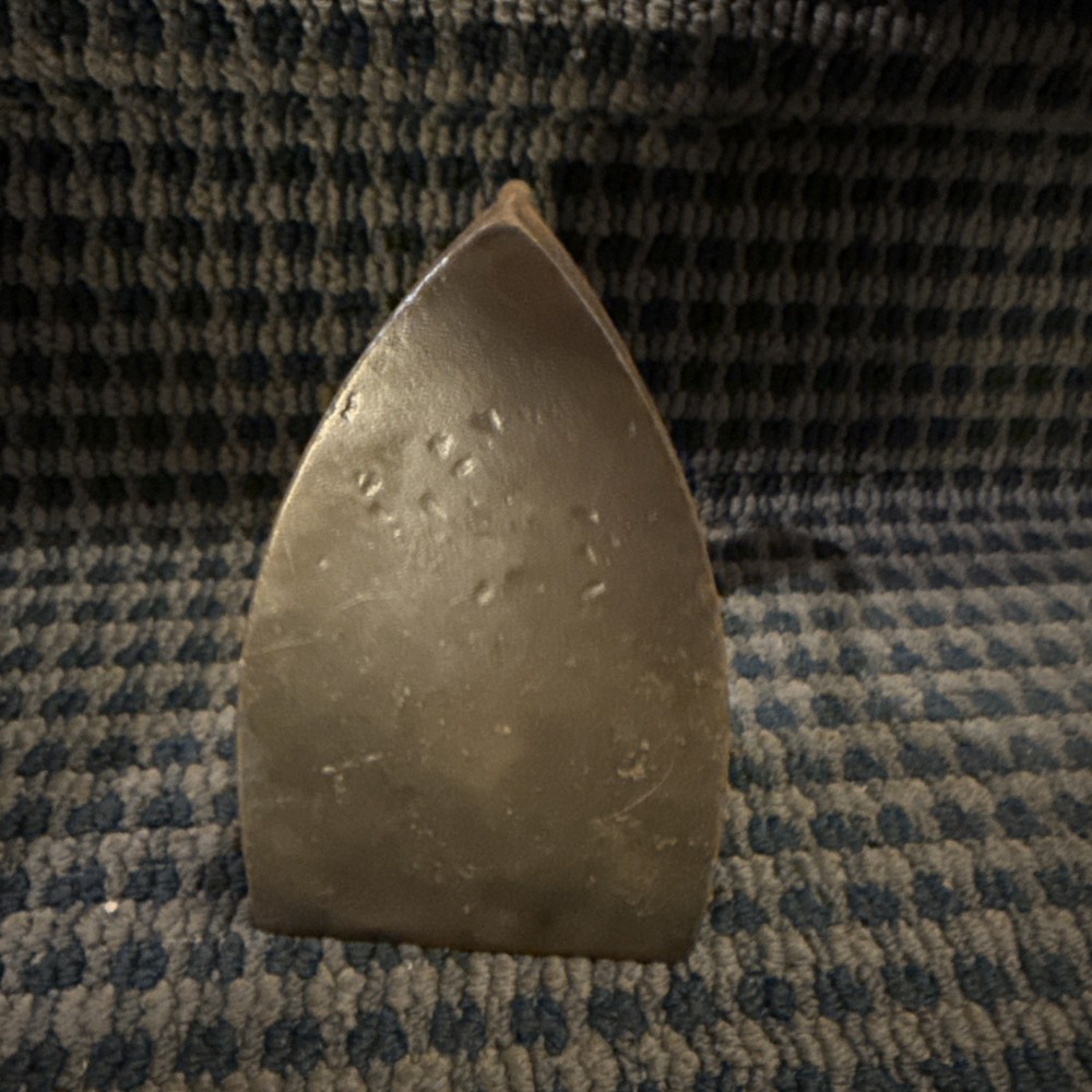 Antique Cast Iron #5 Williams & Son, Chagrin Falls, *Flat Iron Solid Handle