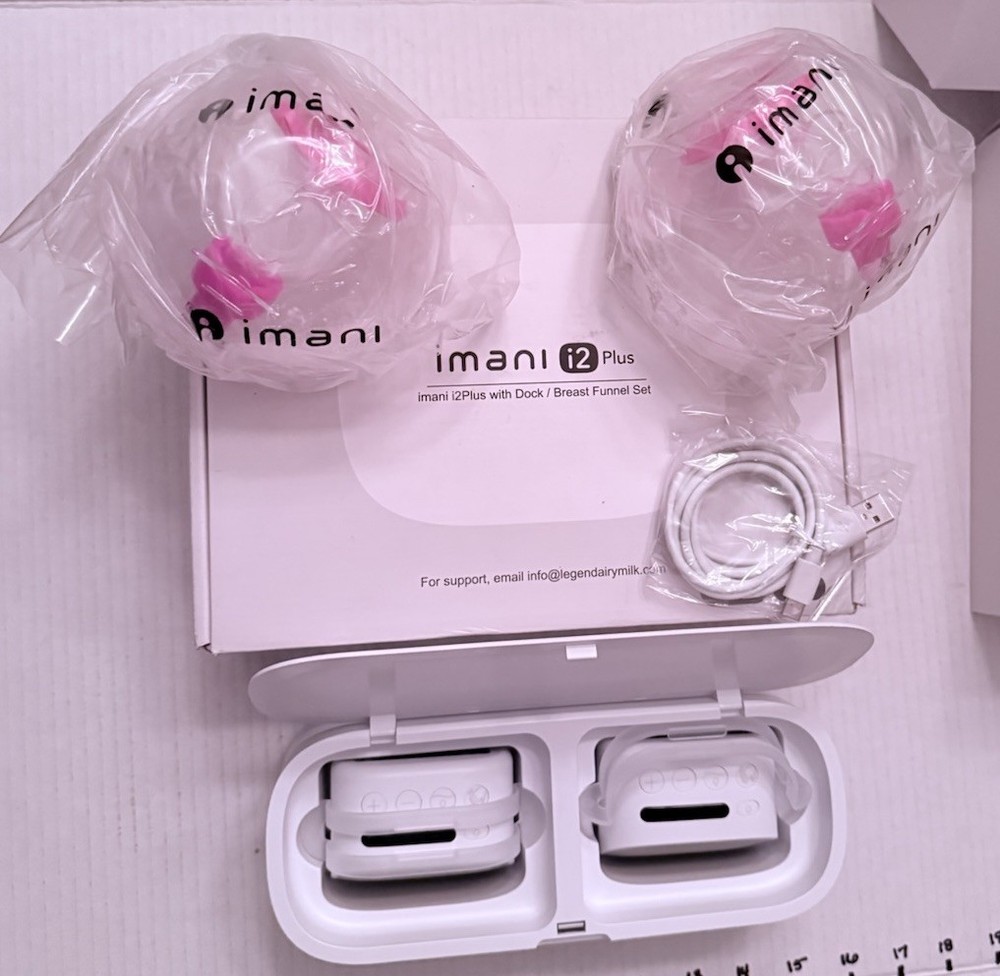Breast Pump With Charging Dock