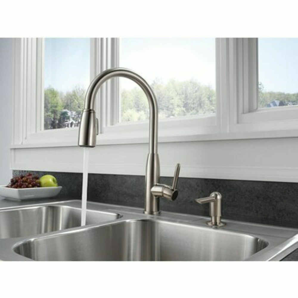 Peerless 1-Handle Deck Mount Pull-Down Handle/Lever Residential Kitche Faucet