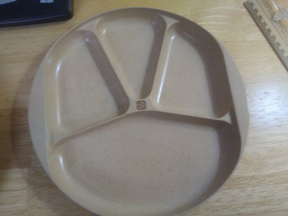 Littonware Microwave Divided Plates with Lids