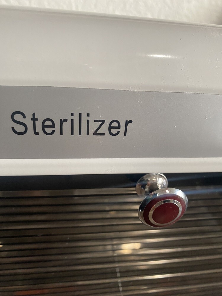 Electric Sterilizer / Germicidal Cabinet Tool Storage (KT-08DC) New