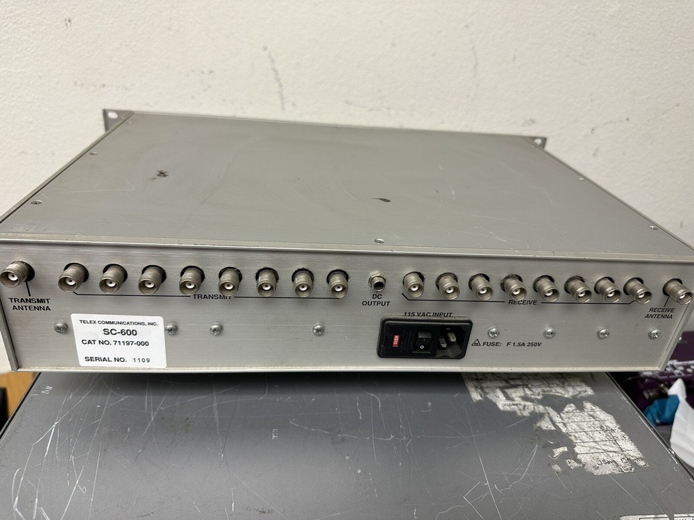 Telex SC-600 UHF Antenna Splitter/Combiner