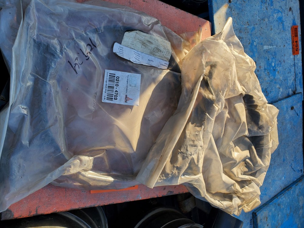 DEUTZ 02104703 BRACKET Halter 816 Engine Circle Ring Holder For Exhaust? Filter?