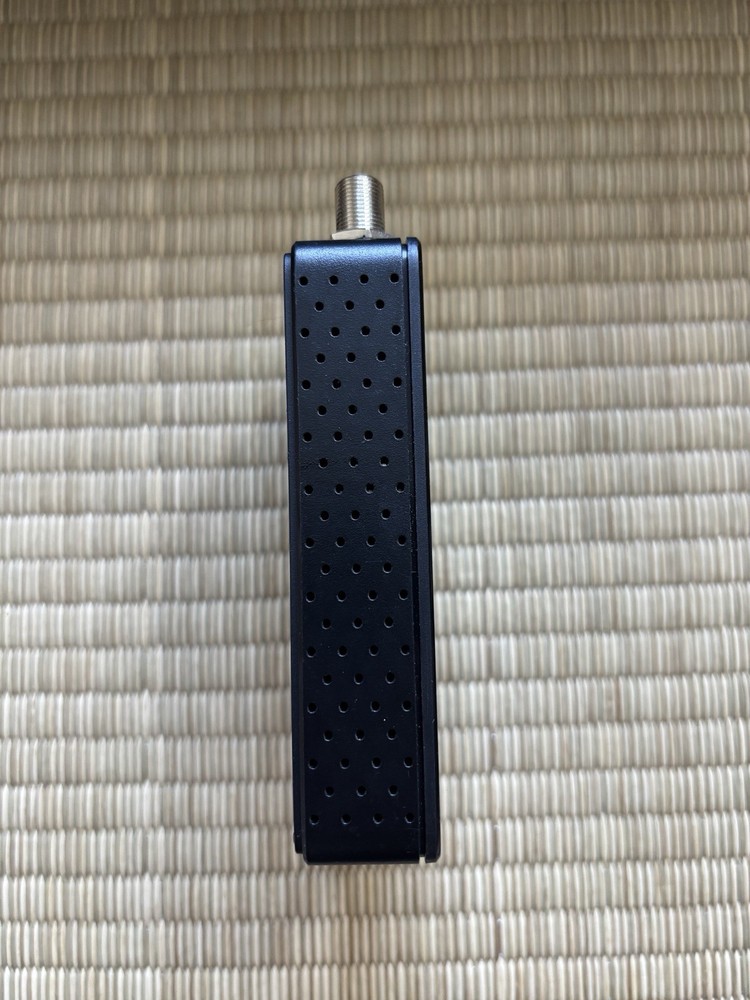 linksys cm3008 Modem + charger