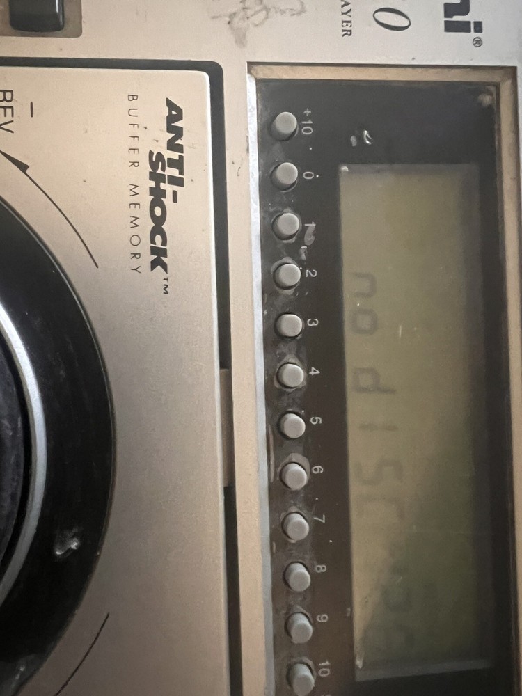 GEMINI CDJ-20 Professional CD Player Deck DJ Controller Turns on Unsure if works